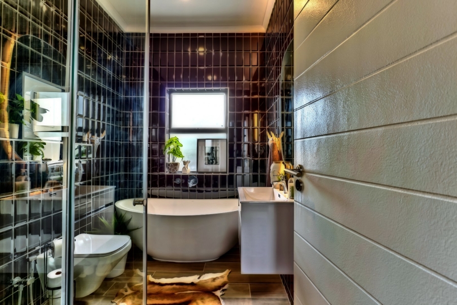 To Let 3 Bedroom Property for Rent in Sandown Western Cape